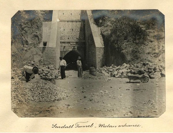 Sendall Tunnel western side (onto Bruce Street)
