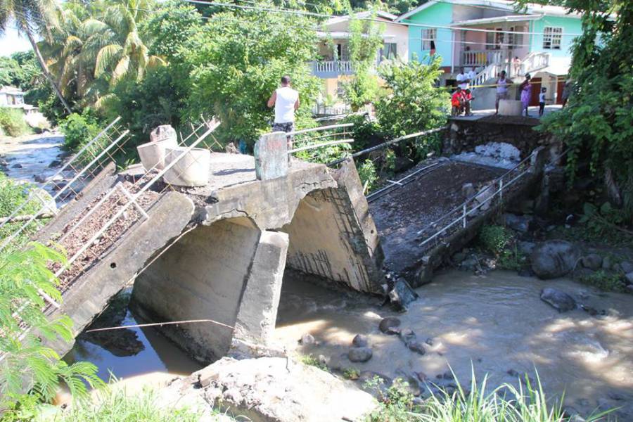 Bridge collapse 1