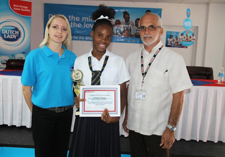 Winning student with Dutch Lady representatives