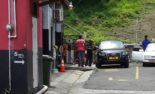 FB photo posted on Sunday 24 August, by Randal Robinson of Minister Alvin Dabreo’s vehicle being filled up at the Central Police Station pump.