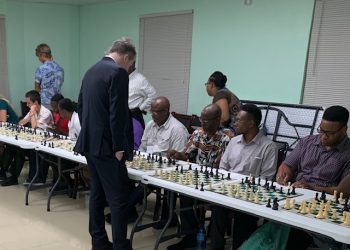 Grandmaster Nigel Short completes successful visit to Grenada