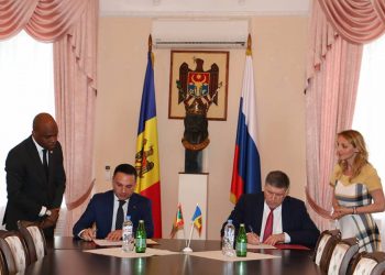 Grenada established diplomatic relations with the Republic of Moldova