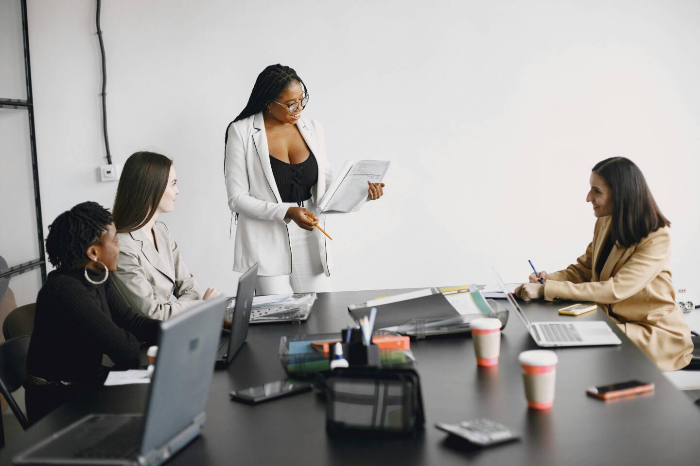 Leadership vs Management: Balancing vision and execution
