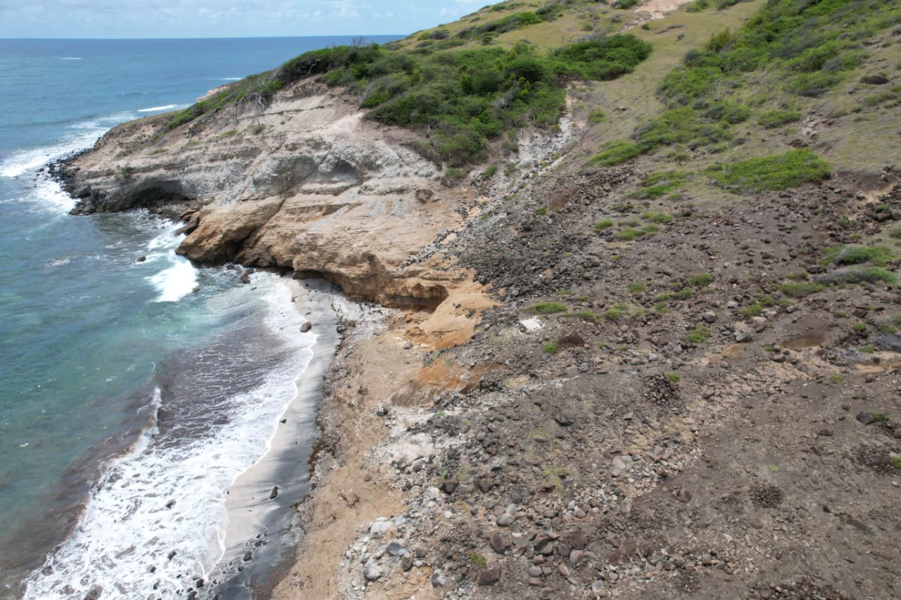 PISLM mission to Petite Martinique to assess land degradation