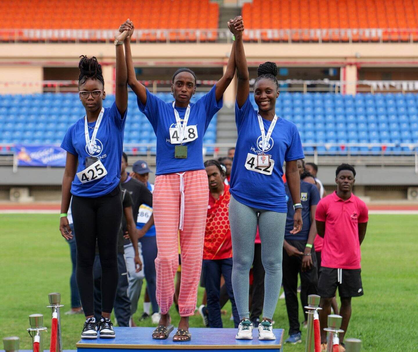 Huggins outshines competition at Classique Lighting Communal Invitational